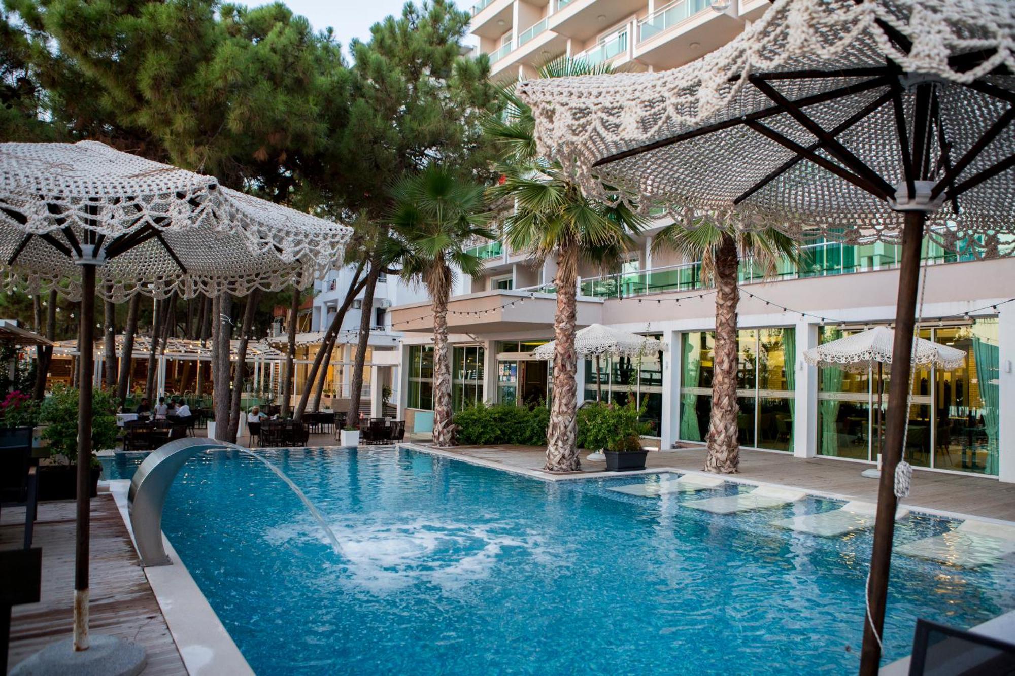 Albanian Star Hotel Kryemedhej Экстерьер фото